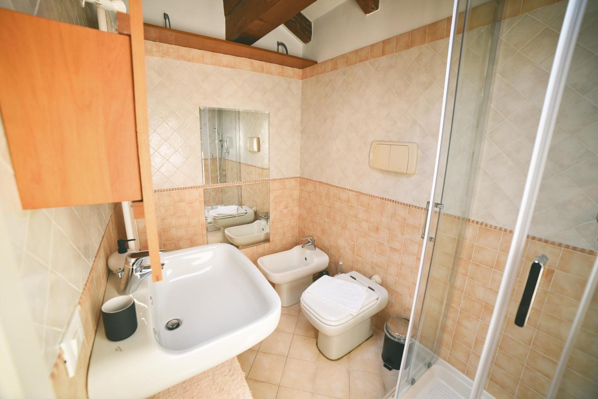 Le Dimore Di Mazzini Apartment Trieste Bagian luar foto